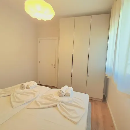 The New Bazaar View Apartman Tirana